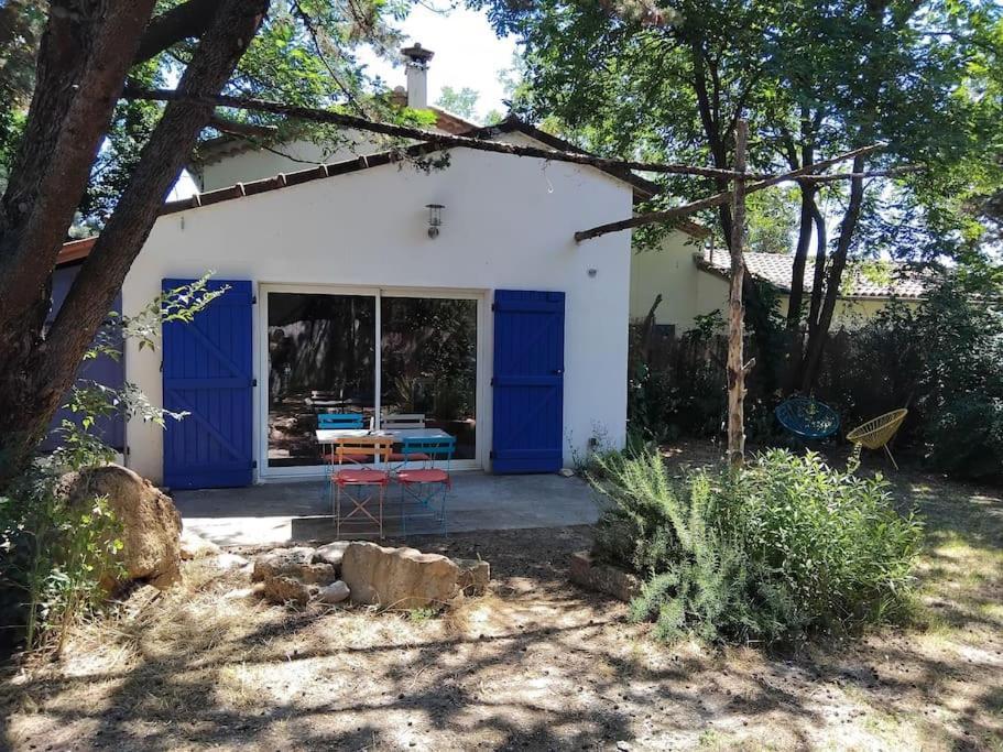 Holiday home Petit Nid Bagard